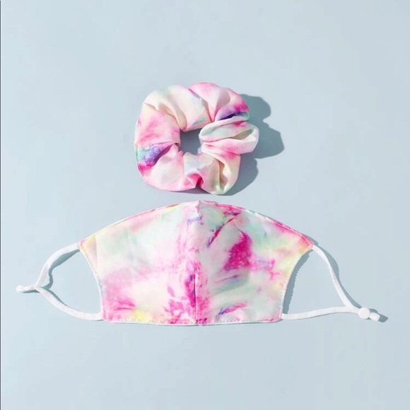 Accessories - NWT Tie Dye Face Mask & Scrunchie Set